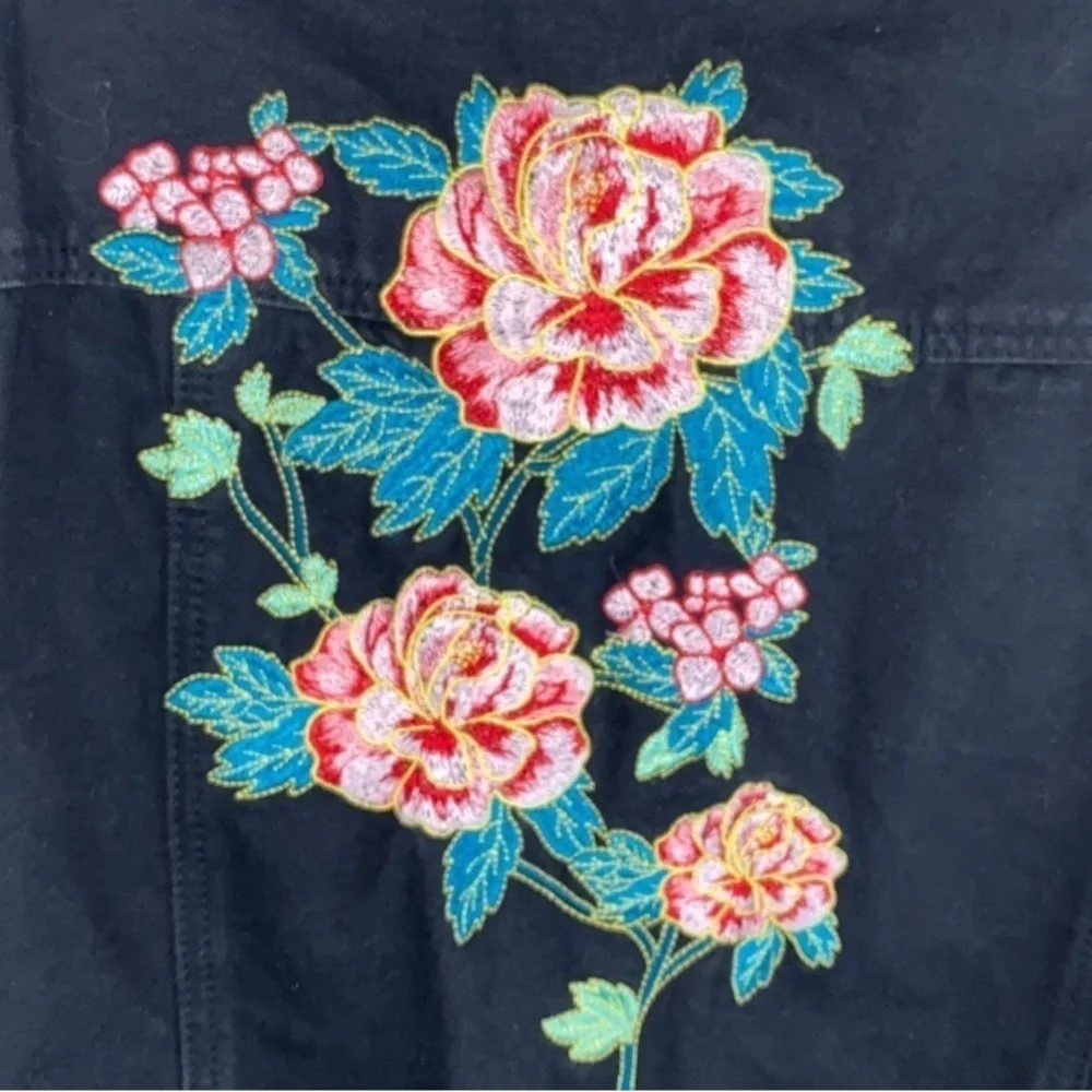 Women’s Embroidered Boho‎ Floral Black Long Sleeve Denim Jacket Size Small